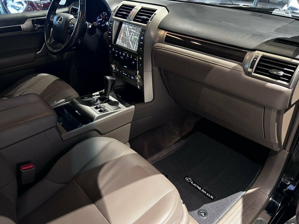 Used 2019 Lexus GX 460 w/ Navigation Package AWD/4WD image 26