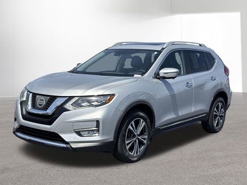 Used 2017 Nissan Rogue SL w/ SL Premium Package AWD/4WD image 11