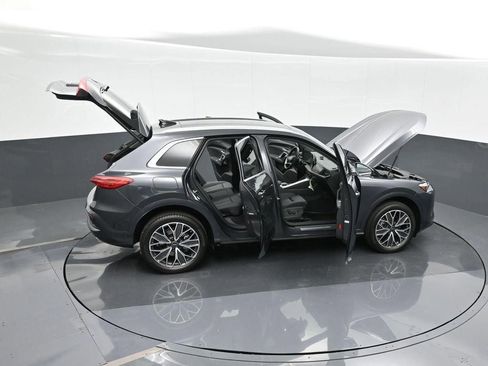 Used 2025 Audi Q5 Premium Plus w/ Premium Plus image 39