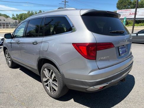Used 2017 Honda Pilot Elite image 2