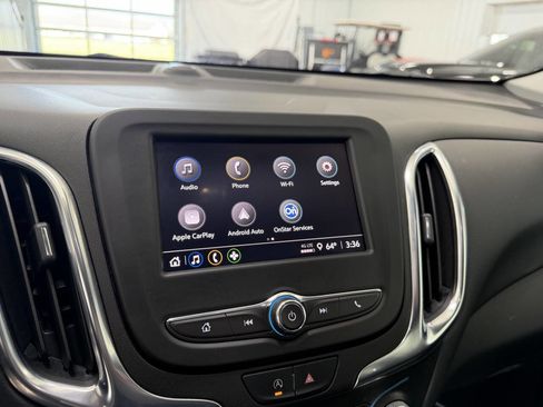 Used 2022 Chevrolet Equinox LT w/ Driver Convenience Package AWD/4WD image 12