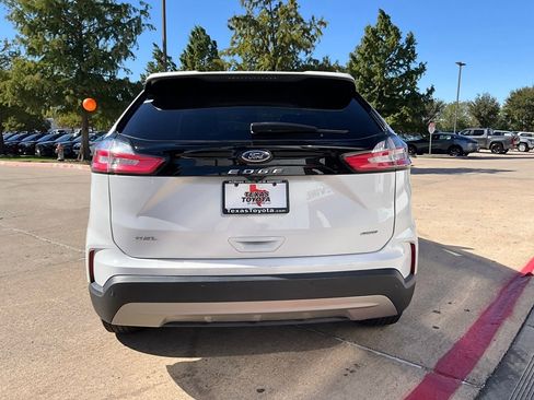 Used 2024 Ford Edge SEL image 7