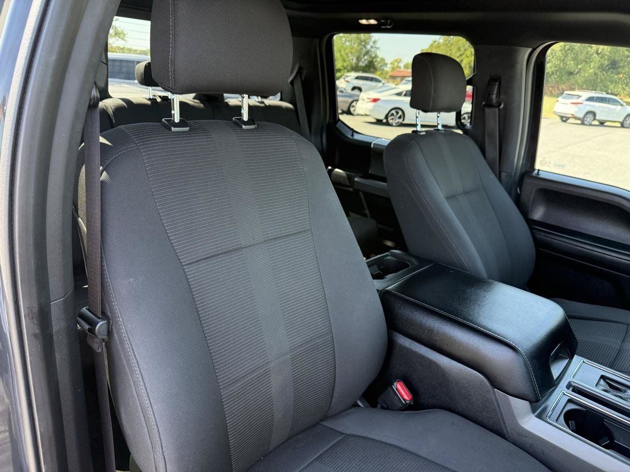 Used 2017 Ford F150 XLT w/ Equipment Group 302A Luxury AWD/4WD image 19