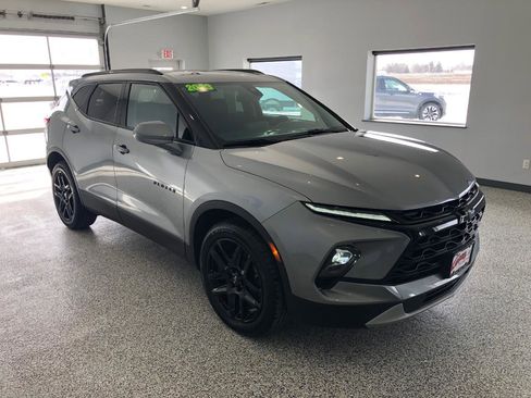 Used 2023 Chevrolet Blazer LT w/ Convenience Package image 2