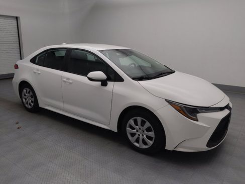 Used 2022 Toyota Corolla LE image 11