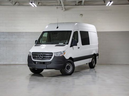 Used 2024 Mercedes-Benz Sprinter 2500 image 1
