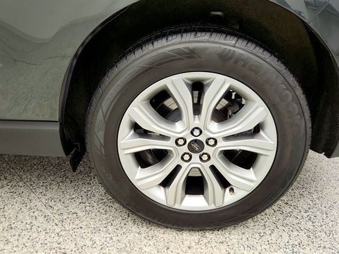 Used 2024 Ford Edge Titanium AWD/4WD image 9