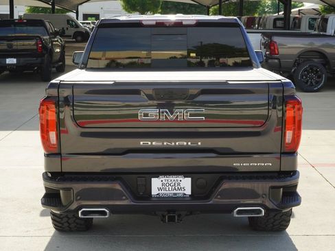 Used 2022 GMC Sierra 1500 Denali Ultimate AWD/4WD image 8
