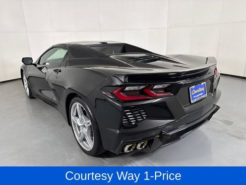 Used 2025 Chevrolet Corvette Stingray Convertible w/ Battery Protection Package RWD image 8