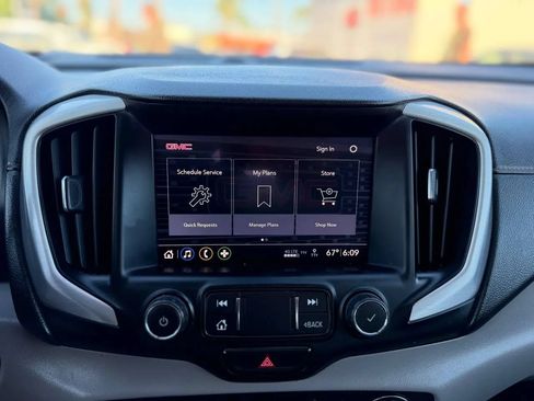 Used 2020 GMC Terrain SLT w/ Preferred Package AWD/4WD image 48
