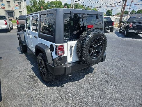 Used 2017 Jeep Wrangler Unlimited Sport AWD/4WD image 4