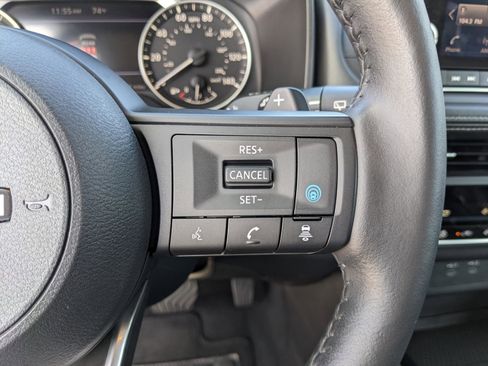 Used 2024 Nissan Rogue SV w/ SV Premium Package image 27