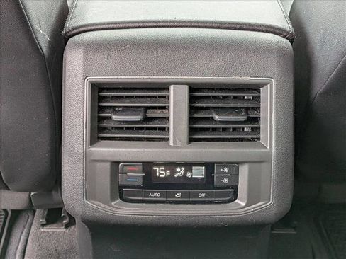 Used 2019 Volkswagen Atlas SE image 17