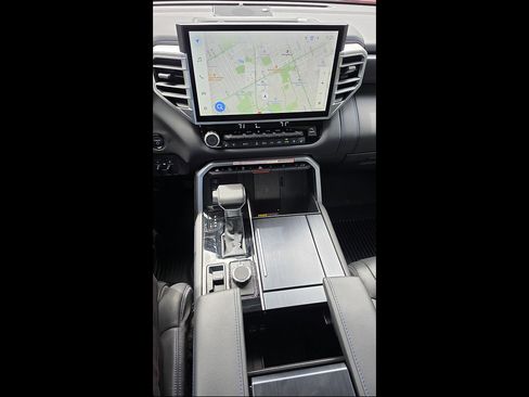 Used 2025 Toyota Tundra Platinum AWD/4WD image 9