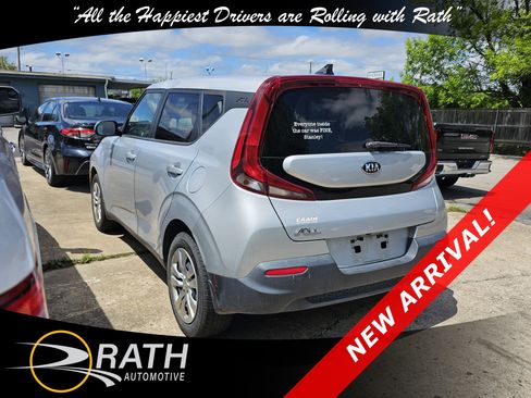 Used 2020 Kia Soul LX FWD image 5