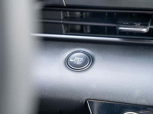 New 2025 Hyundai Elantra Sport image 24