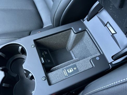 New 2026 Porsche Macan GTS image 27