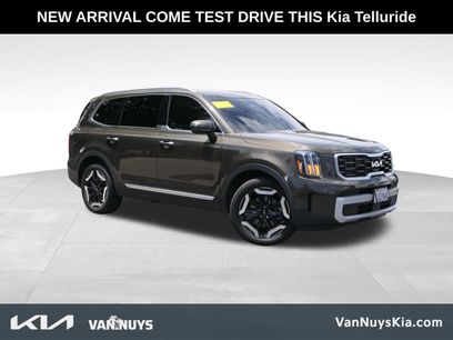 Used 2024 Kia Telluride S w/ S Sunroof Package