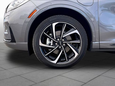 Used 2024 Lincoln Corsair Grand Touring w/ Equipment Group 301A AWD/4WD image 10