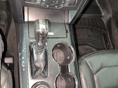 Used 2016 Ford Explorer XLT w/ Equipment Group 202A AWD/4WD image 24