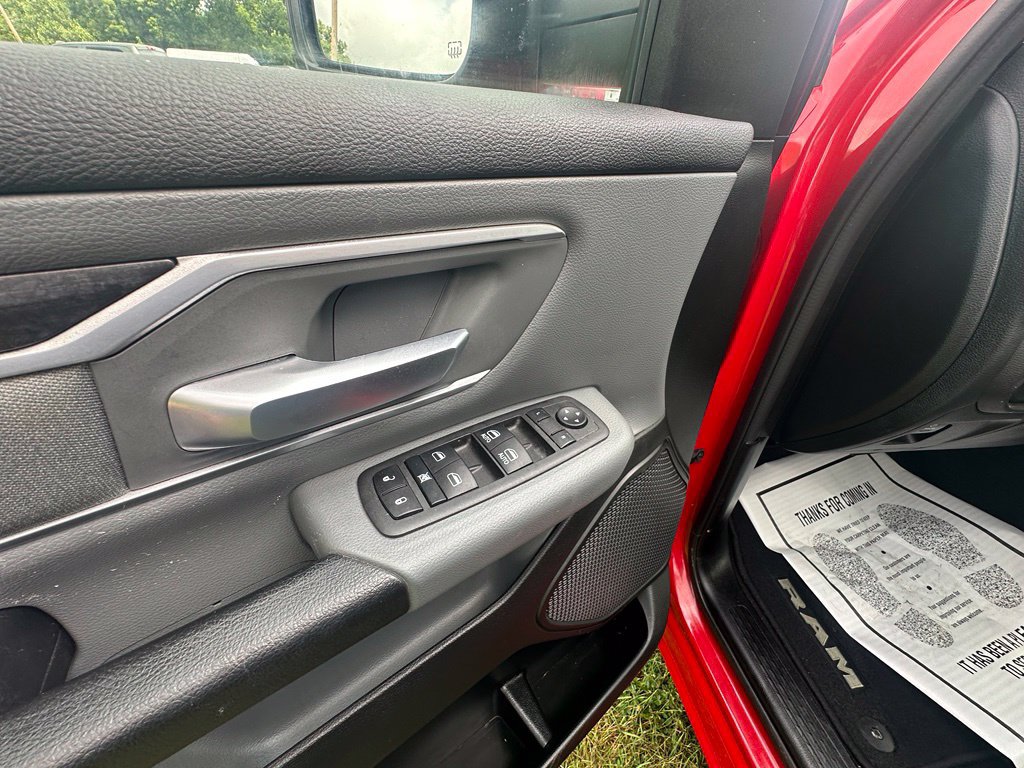 Used 2022 RAM 1500 Big Horn AWD/4WD image 13
