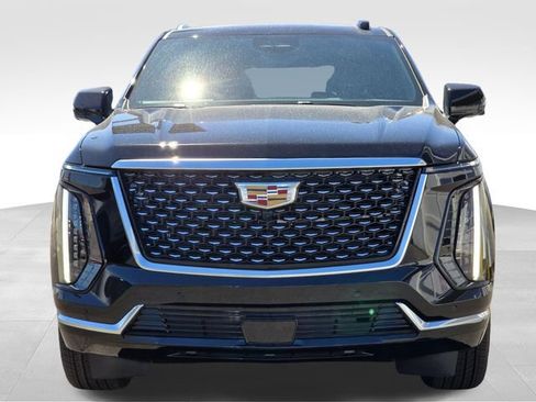 New 2026 Cadillac Escalade Luxury w/ Touring Package AWD/4WD image 8
