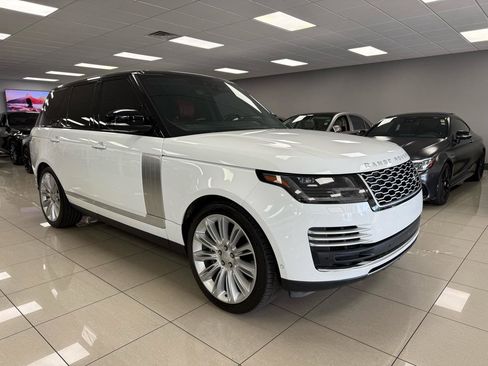 Used 2018 Land Rover Range Rover Autobiography image 2
