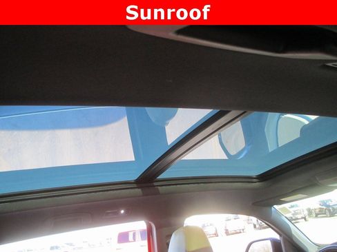 Used 2020 Volkswagen Atlas Cross Sport SEL image 15