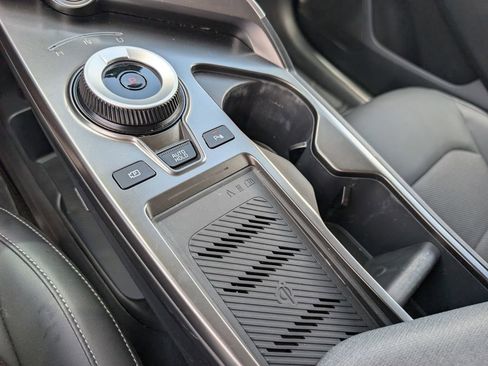 Certified 2024 Kia EV6 Light AWD/4WD image 30