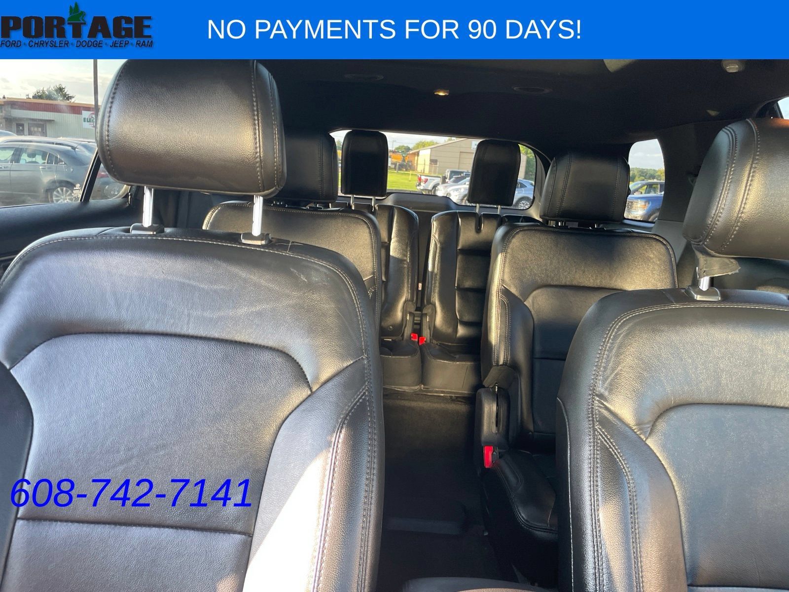 Used 2017 Ford Explorer XLT w/ Equipment Group 202A AWD/4WD image 30