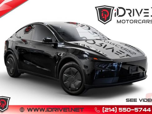 Used 2026 Tesla Model Y 2WD image 1