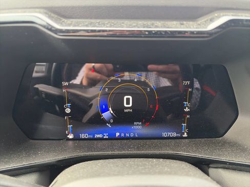 Used 2023 Chevrolet Colorado Z71 w/ Z71 Convenience Package 2 image 12