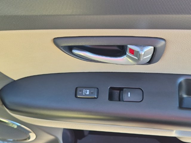 Used 2012 Kia Soul ! FWD image 37