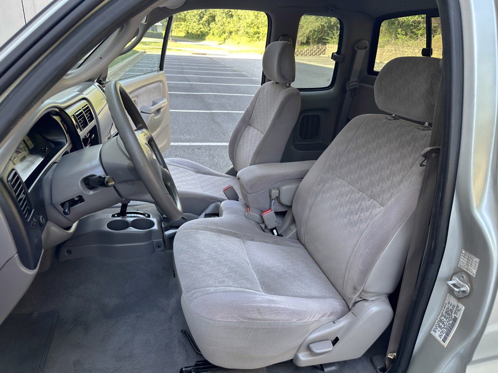 Used 2003 Toyota Tacoma 2WD Xtracab w/ SR5 Pkg image 15