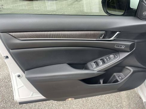 Used 2022 Honda Accord EX-L image 6