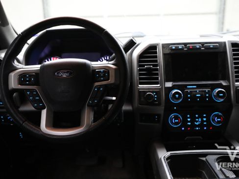 Used 2018 Ford F250 Lariat w/ Lariat Value Package AWD/4WD image 8