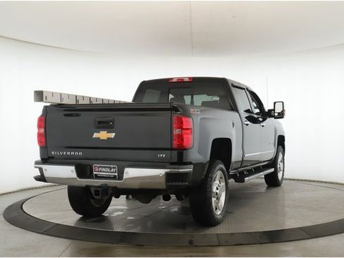 Used 2016 Chevrolet Silverado 2500 LTZ w/ LTZ Plus Package image 7