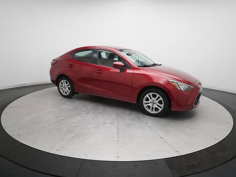 Used 2017 Toyota Yaris iA image 13