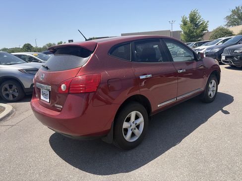 Used 2013 Nissan Rogue S w/ Special Edition Pkg AWD/4WD image 4