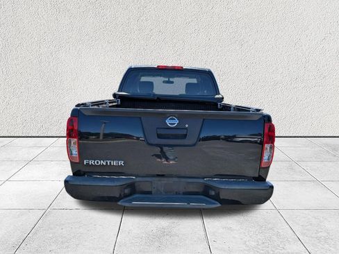 Used 2019 Nissan Frontier S RWD image 4