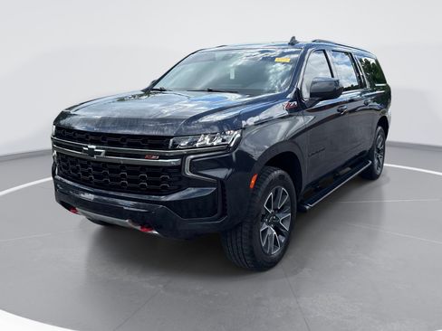 Used 2022 Chevrolet Suburban Z71 AWD/4WD image 3