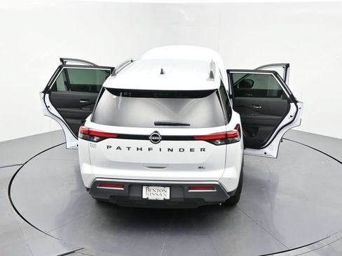 New 2026 Nissan Pathfinder SL FWD image 25