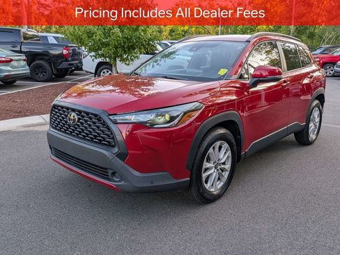 Certified 2022 Toyota Corolla Cross LE w/ Moonroof Package FWD image 9