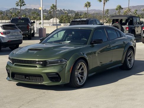 Used 2023 Dodge Charger Scat Pack RWD image 2