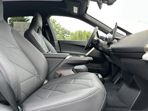 New 2026 BMW iX xDrive45 image 25