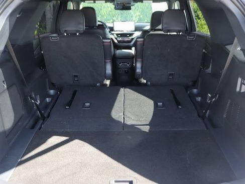Used 2026 Ford Explorer ST-Line w/ ST-Line Street Pack AWD/4WD image 9