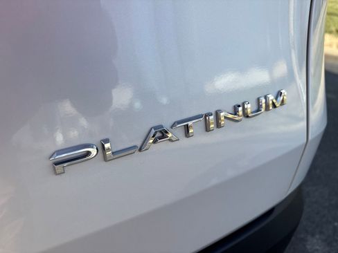 Used 2026 Toyota Grand Highlander Platinum image 11