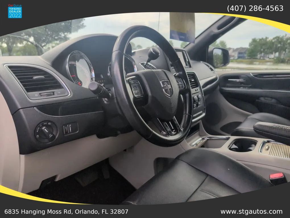 Used 2020 Dodge Grand Caravan SXT FWD image 14