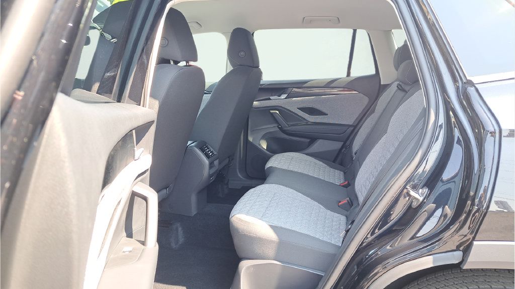Used 2026 Volkswagen Tiguan S AWD/4WD image 12