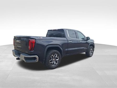 Used 2022 GMC Sierra 1500 SLT image 12